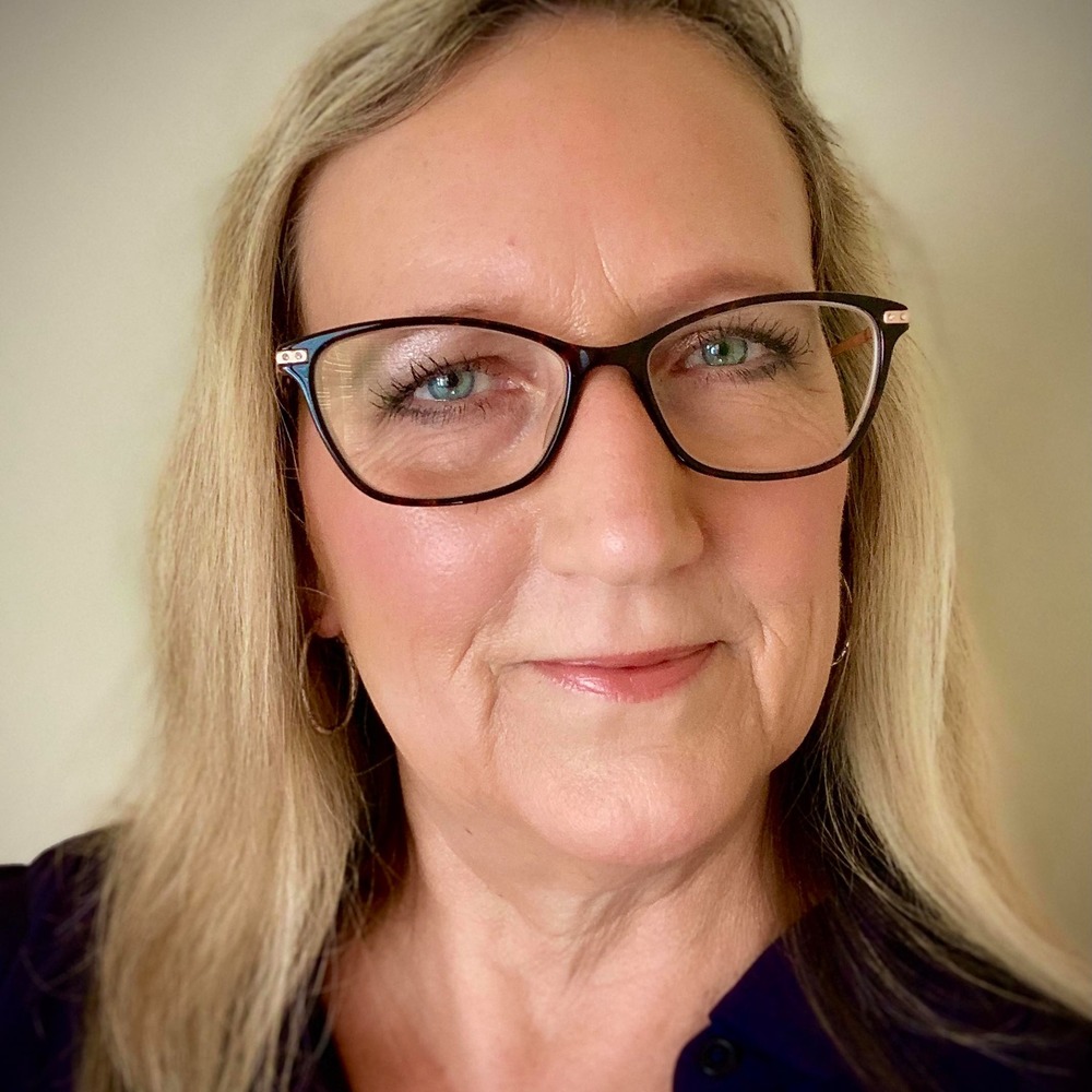 Meet your Posher, Lynda